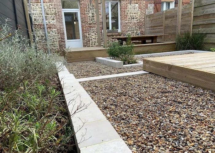 Maison Sur La Place Du Village D\'Ourville En Caux